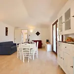 Apartahotel Isa - With Private Pool In Just 500 Meters From The Sea 4*