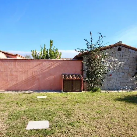 Isa - With Private Pool In Just 500 Meters From The Sea Apart-hotel Costa Rei