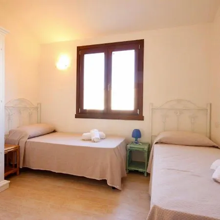Isa - With Private Pool In Just 500 Meters From The Sea Aparthotel Costa Rei