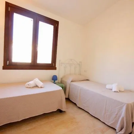 Isa - With Private Pool In Just 500 Meters From The Sea 4*