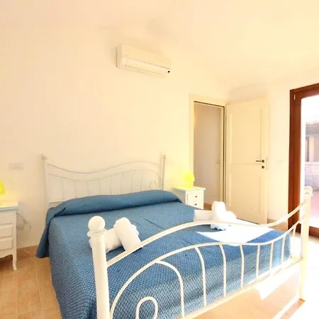 Isa - With Private Pool In Just 500 Meters From The Sea Costa Rei