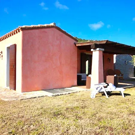 Aparthotel Isa - With Private Pool In Just 500 Meters From The Sea Costa Rei