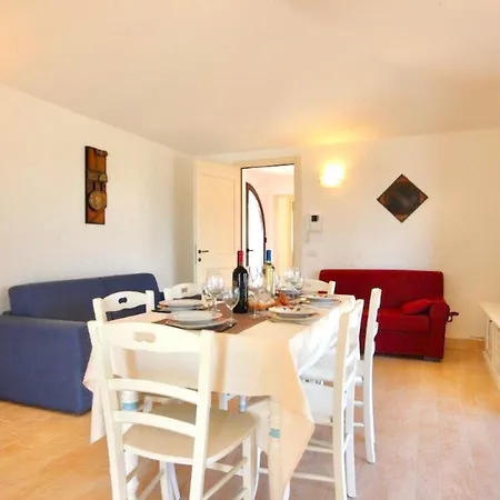 Isa - With Private Pool In Just 500 Meters From The Sea 4*