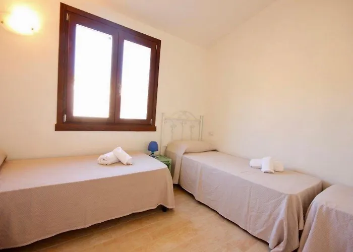 Isa - With Private Pool In Just 500 Meters From The Sea 4*