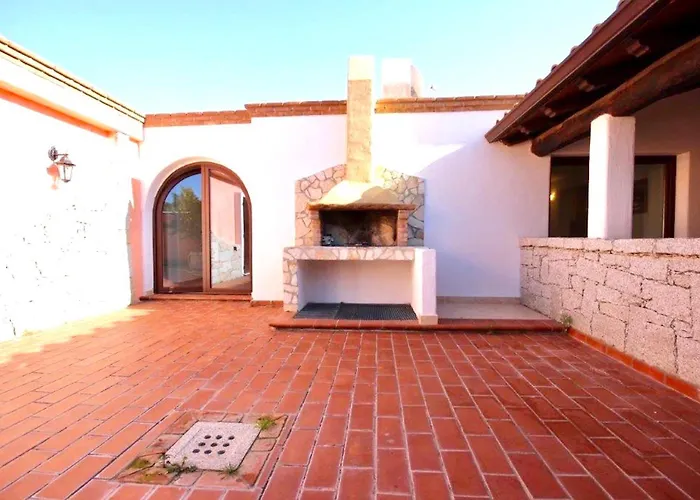 شقة فندقية Isa - With Private Pool In Just 500 Meters From The Sea