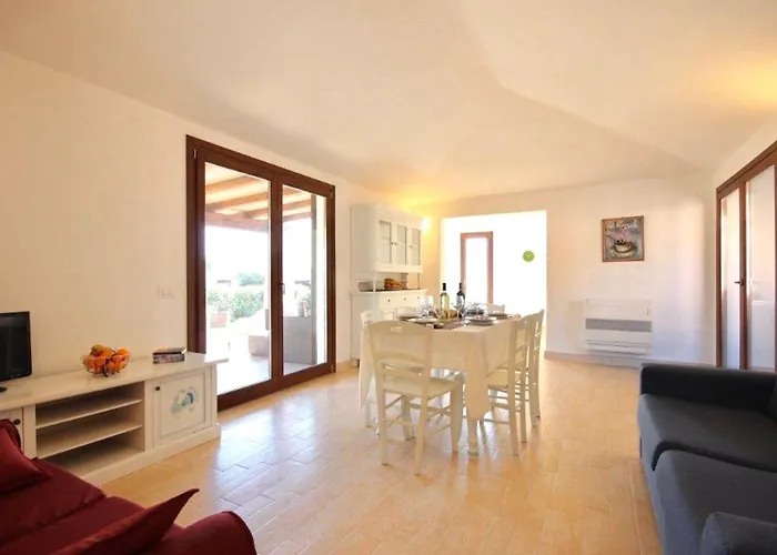 Isa - With Private Pool In Just 500 Meters From The Sea 4*